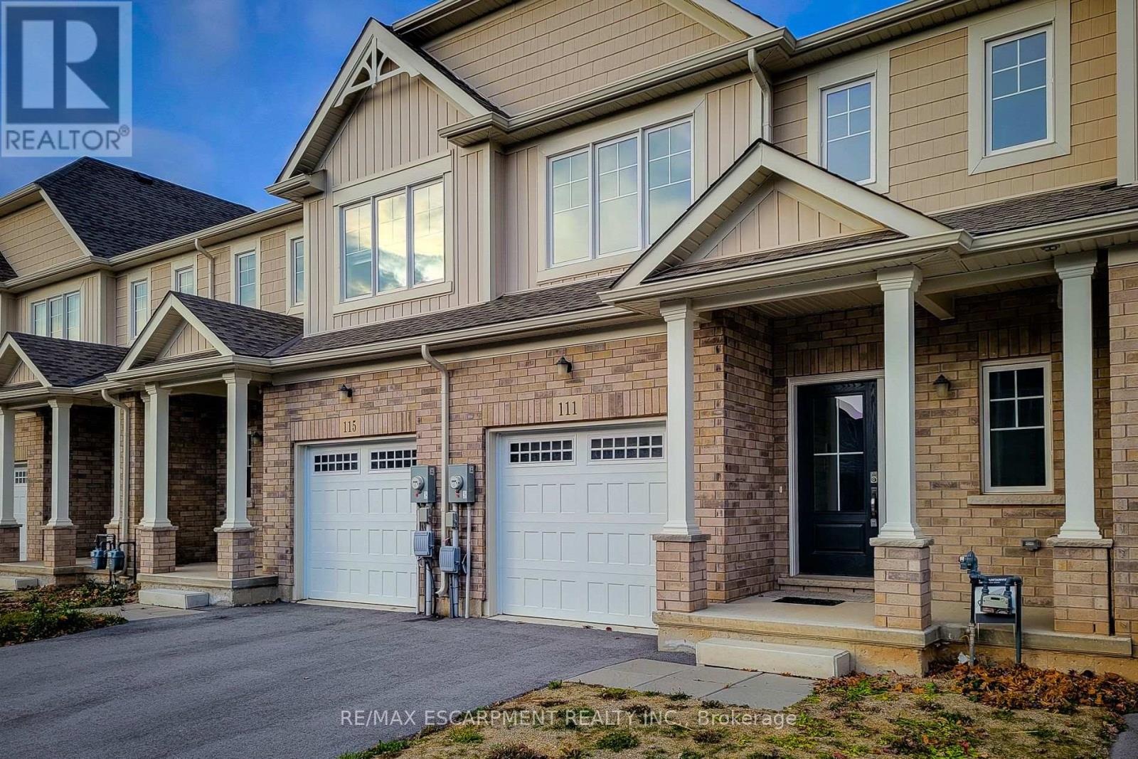 111 Alicia Crescent, Thorold (Hurricane/merrittville), Ontario  L2V 0M2 - Photo 5 - X12771032