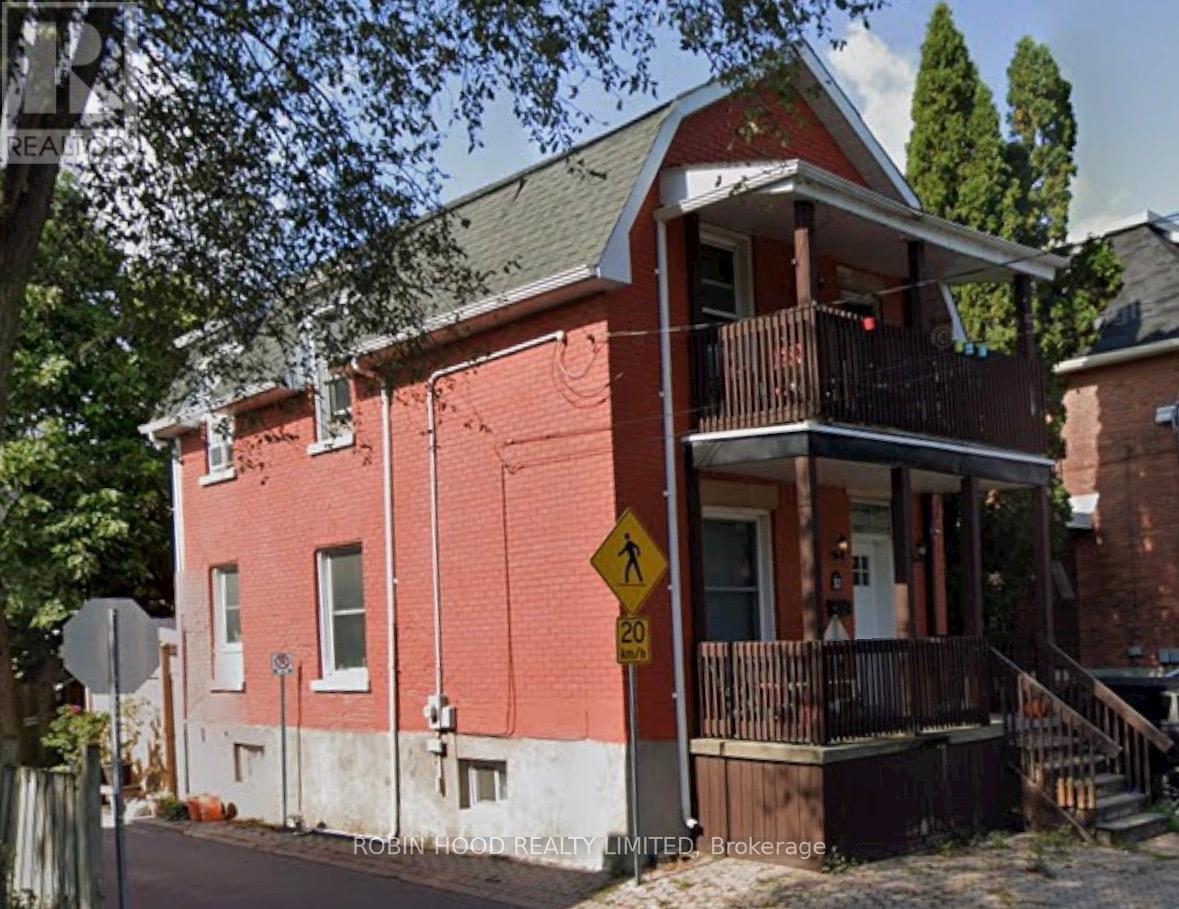 32 SENECA STREET, Ottawa, Ontario