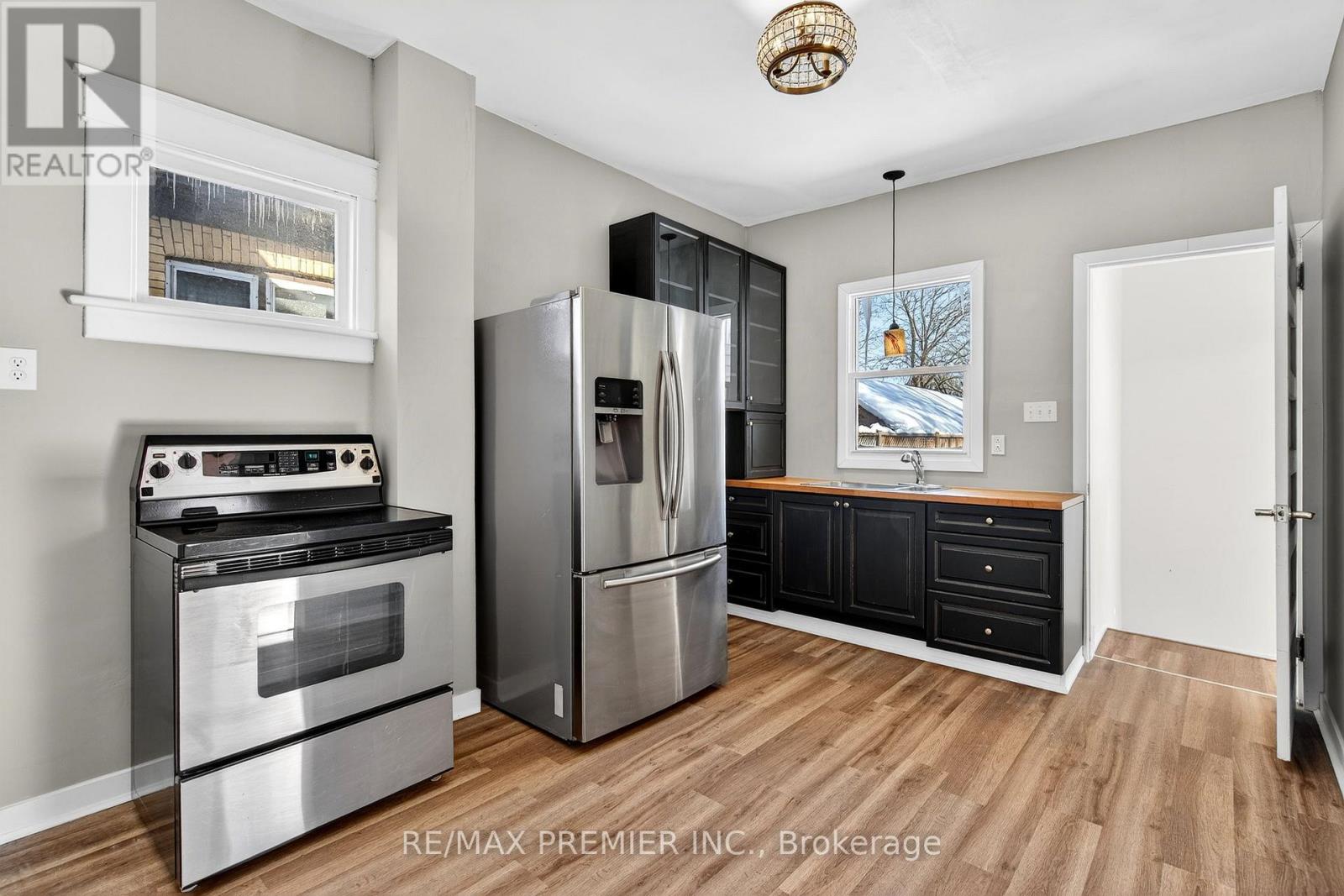 4848 Second Avenue, Niagara Falls, Ontario  L2E 4J1 - Photo 10 - X12771124