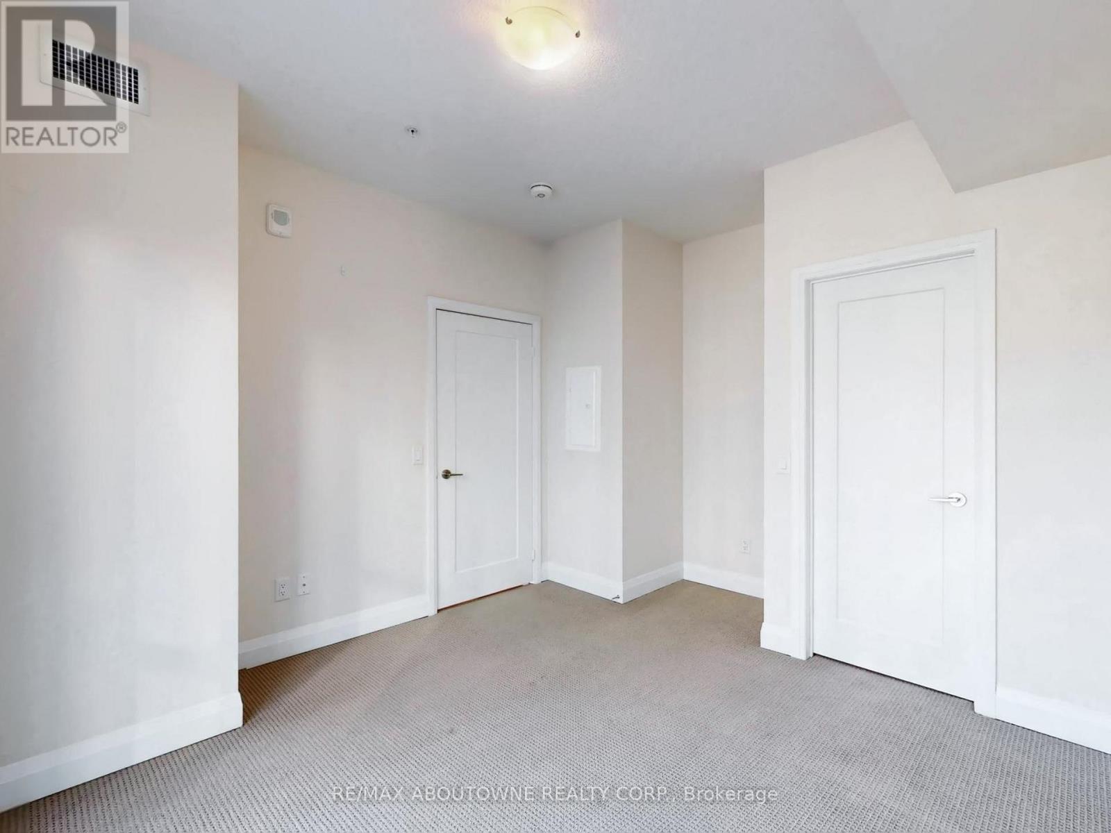 505 - 16 Concord Place, Grimsby (Grimsby Beach), Ontario  L3M 0J1 - Photo 16 - X12771140