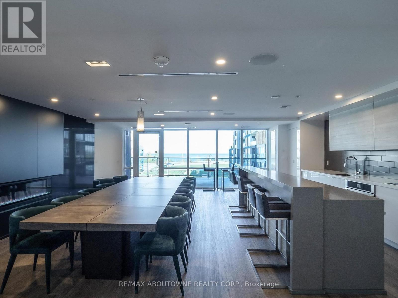 505 - 16 Concord Place, Grimsby (Grimsby Beach), Ontario  L3M 0J1 - Photo 36 - X12771140