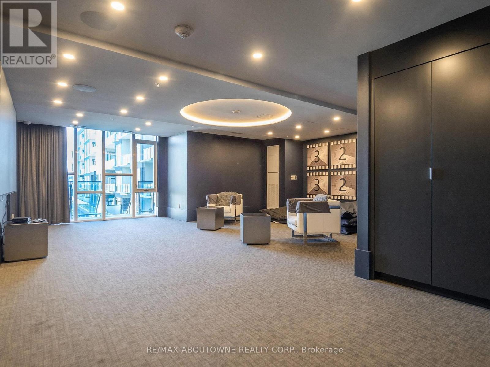 505 - 16 Concord Place, Grimsby (Grimsby Beach), Ontario  L3M 0J1 - Photo 4 - X12771140