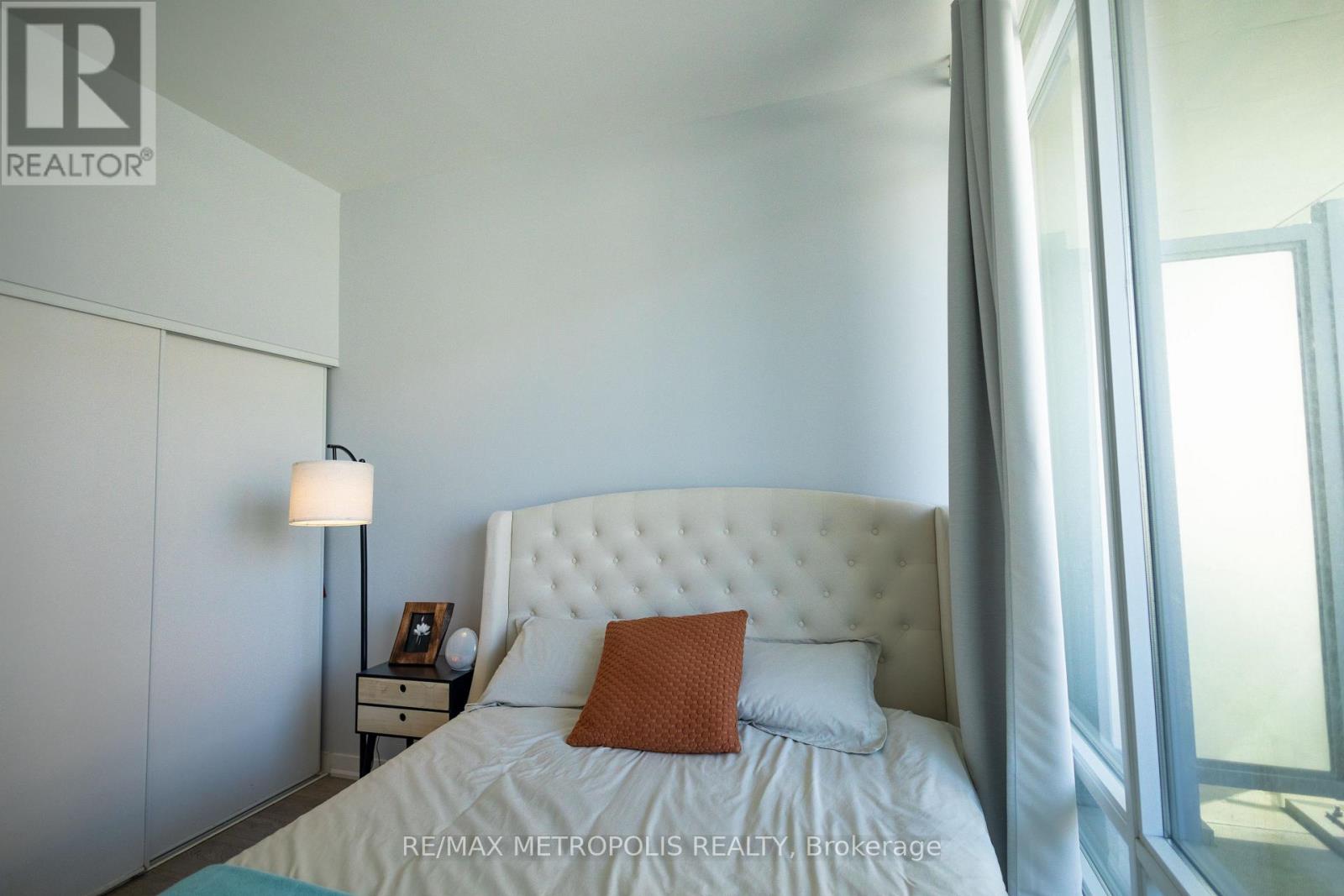 110 - 85 Duke Street, Kitchener, Ontario  N2G 1A6 - Photo 16 - X12771146