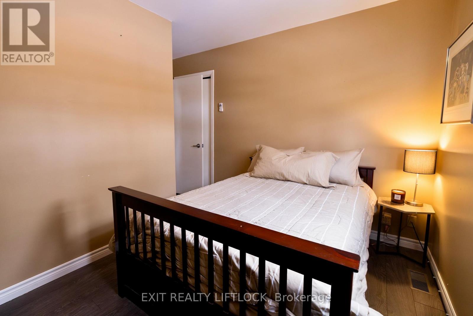 231 Front Street W, Kawartha Lakes (Bobcaygeon), Ontario  K0M 1A0 - Photo 16 - X12770760