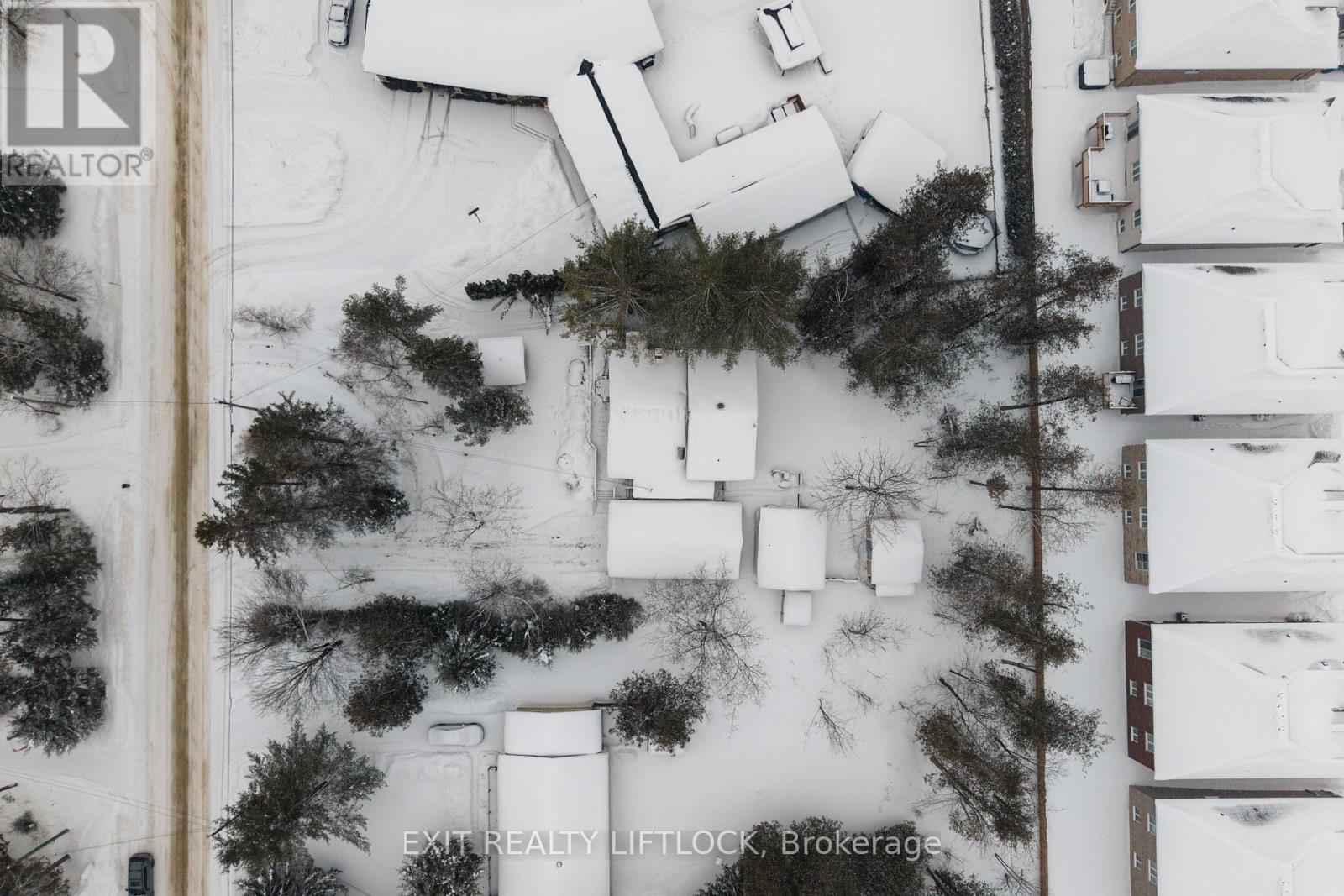 231 Front Street W, Kawartha Lakes (Bobcaygeon), Ontario  K0M 1A0 - Photo 36 - X12770760