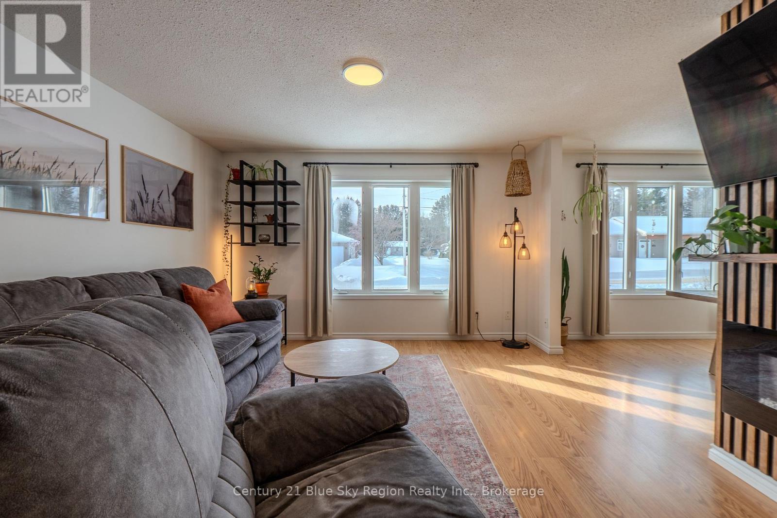 529 Pine Street, Mattawa, Ontario  P0H 1V0 - Photo 8 - X12771346