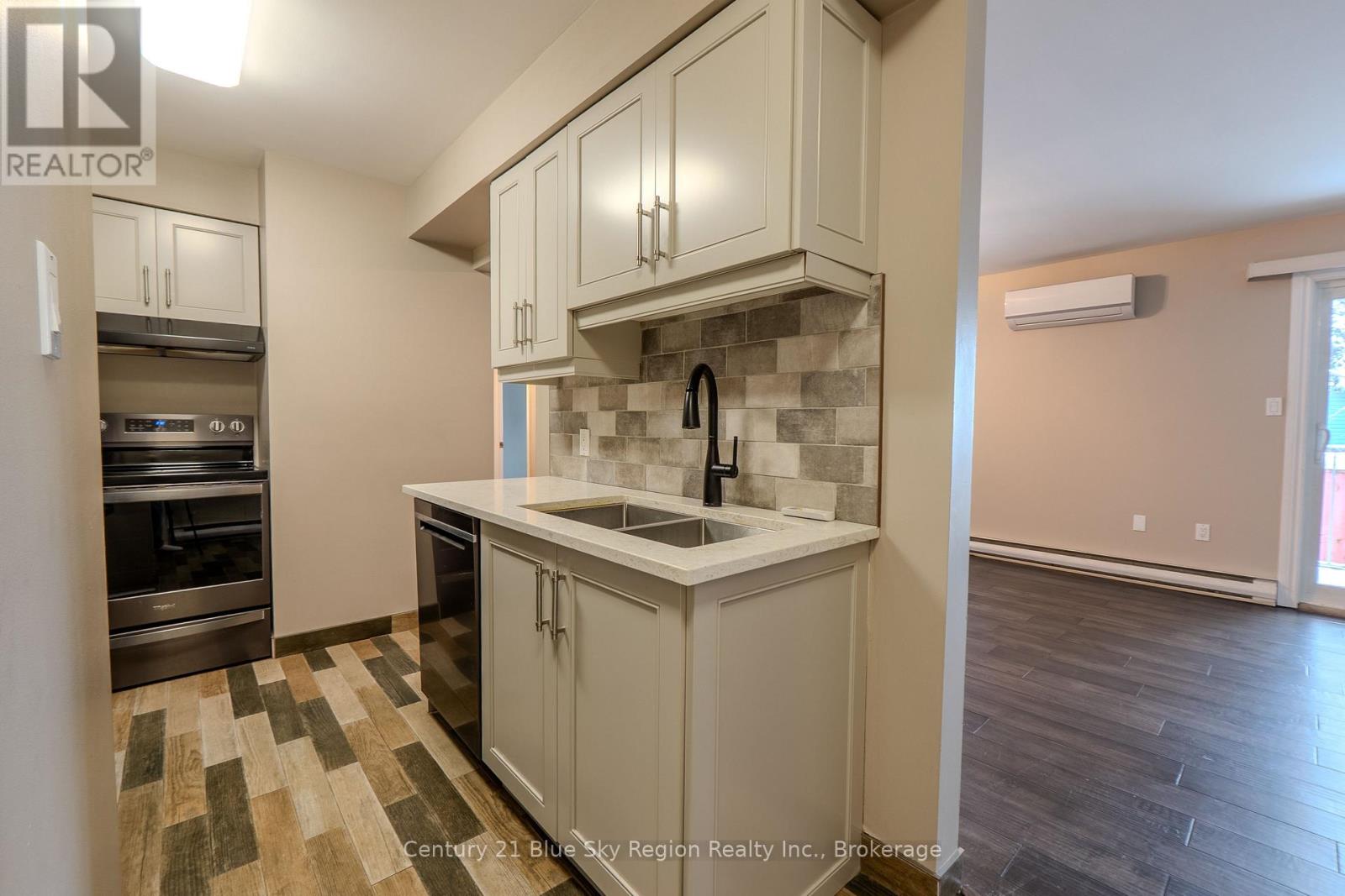 6 - 570 Graham Drive, North Bay (Widdifield), Ontario  P1B 9M7 - Photo 13 - X12771404