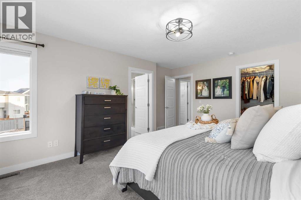 1621 Bayside Green Sw, Airdrie, Alberta  T4B 5E8 - Photo 24 - A2284313