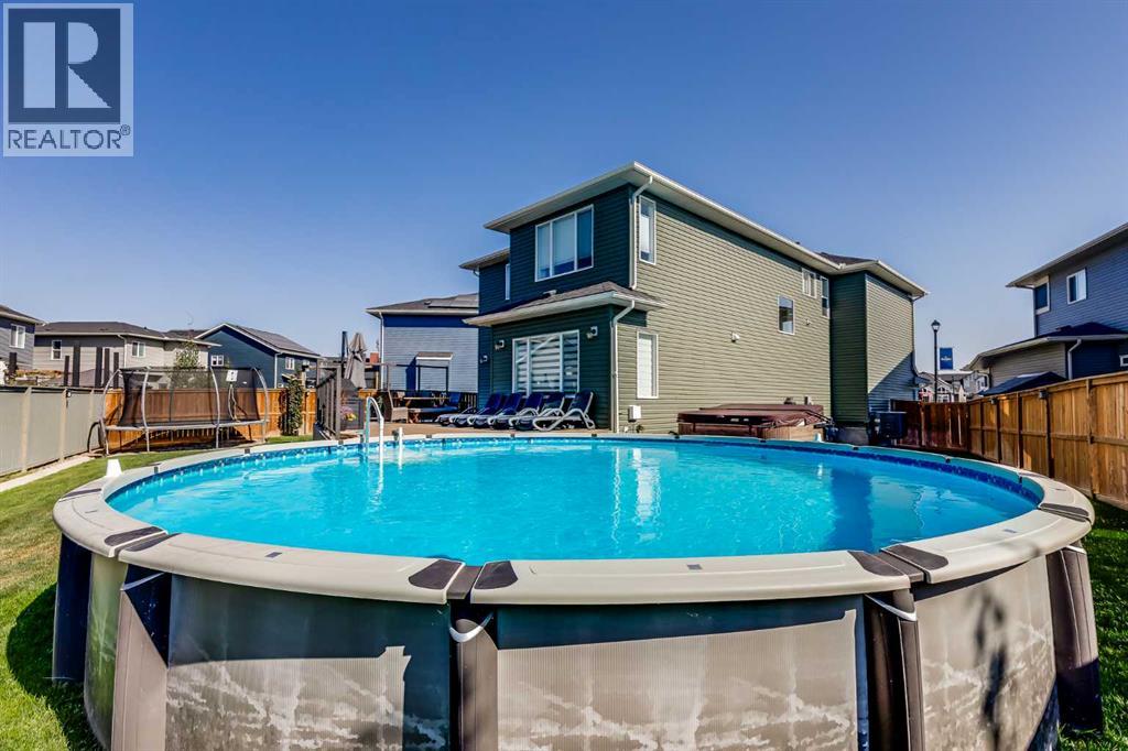 1621 Bayside Green Sw, Airdrie, Alberta  T4B 5E8 - Photo 5 - A2284313