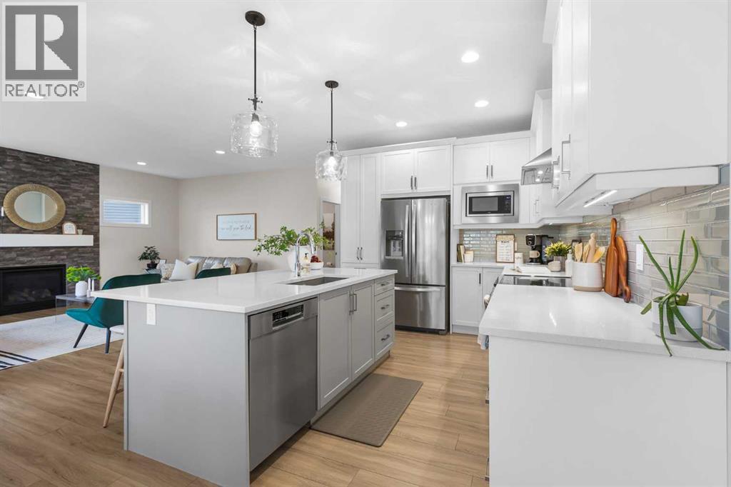 1621 Bayside Green Sw, Airdrie, Alberta  T4B 5E8 - Photo 9 - A2284313