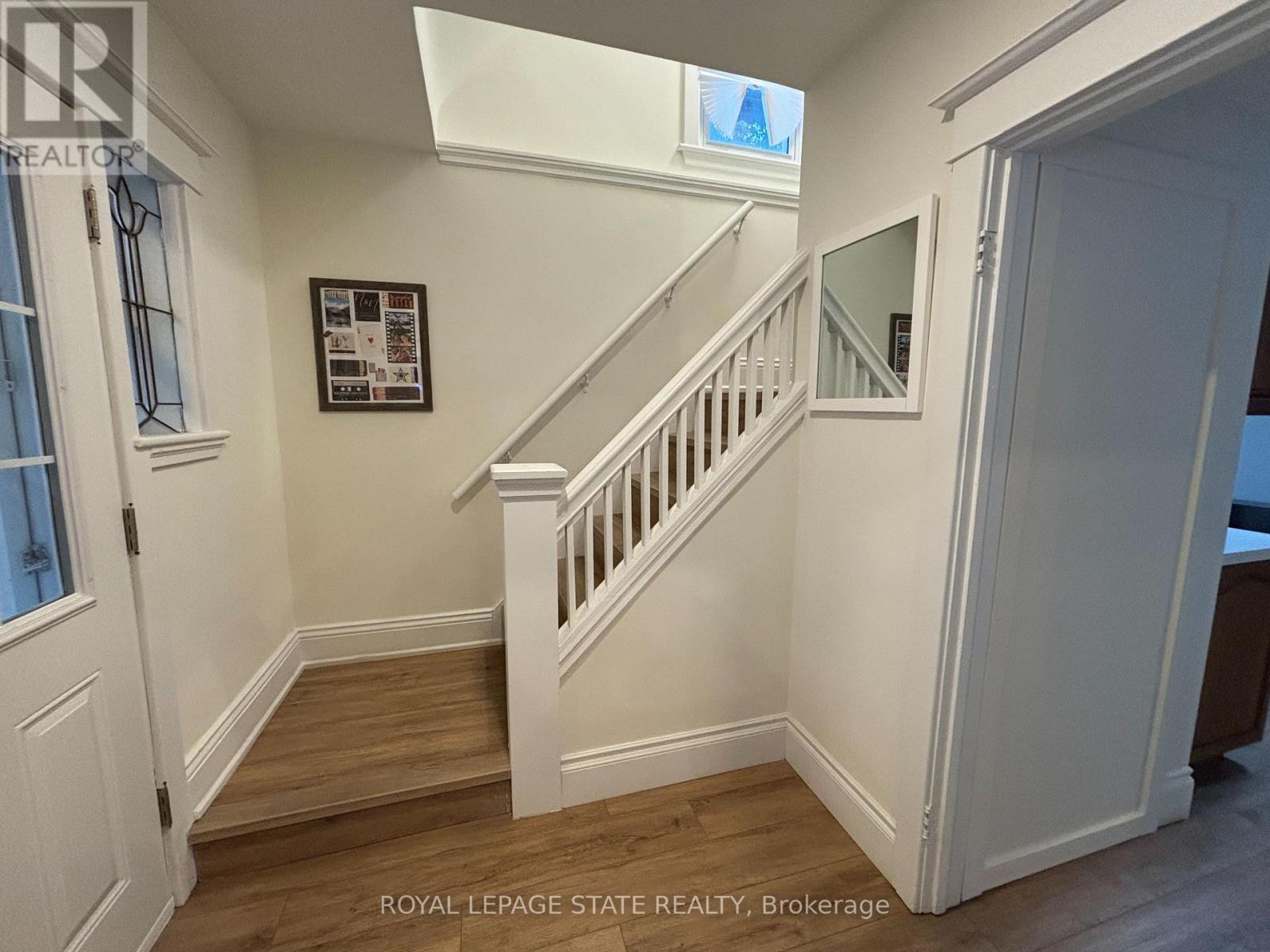 Upper - 69 Roxborough Avenue, Hamilton, Ontario  L8L 1Y2 - Photo 14 - X12768988