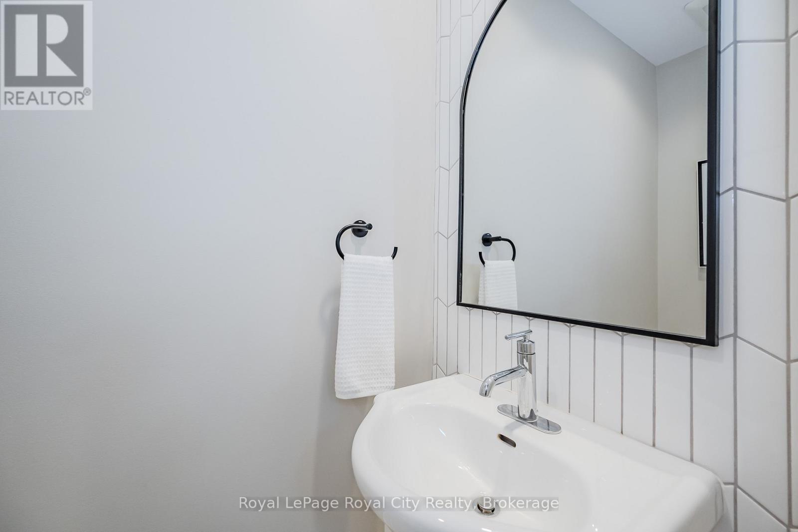 138 Dublin Street N, Guelph, Ontario  N1H 4N7 - Photo 23 - X12771312