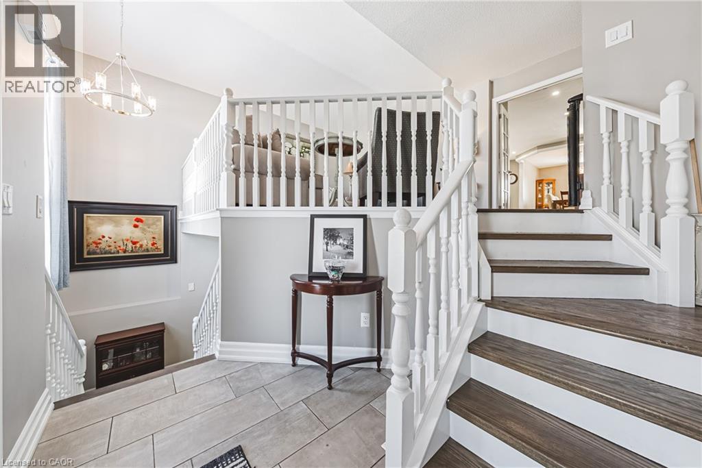 47 Fuller Drive, Caledonia, Ontario  N3W 2M2 - Photo 3 - 40803199