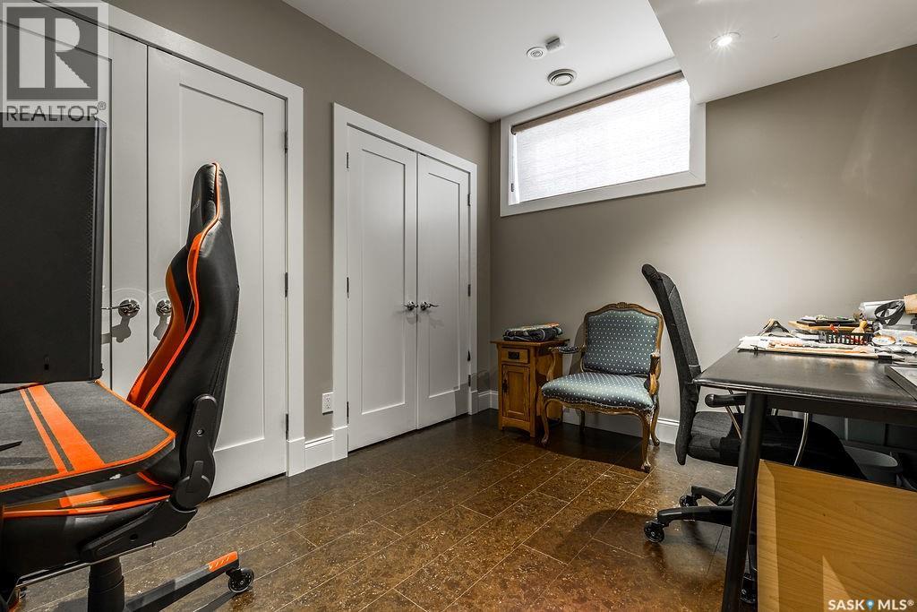 303 Adaskin Cove, Saskatoon, Saskatchewan  S7N 4P3 - Photo 37 - SK028181