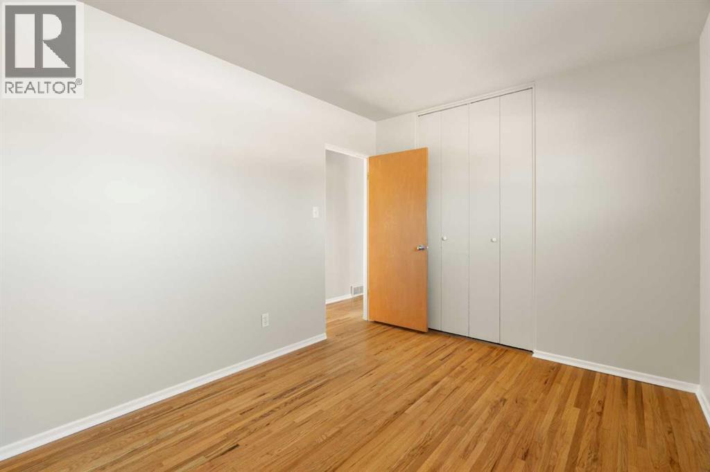 19 Carmangay Crescent Nw, Calgary, Alberta  T2L 0S8 - Photo 14 - A2284236