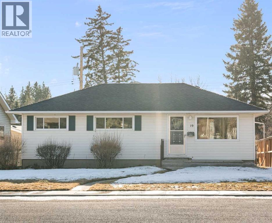 19 Carmangay Crescent Nw, Calgary, Alberta  T2L 0S8 - Photo 30 - A2284236