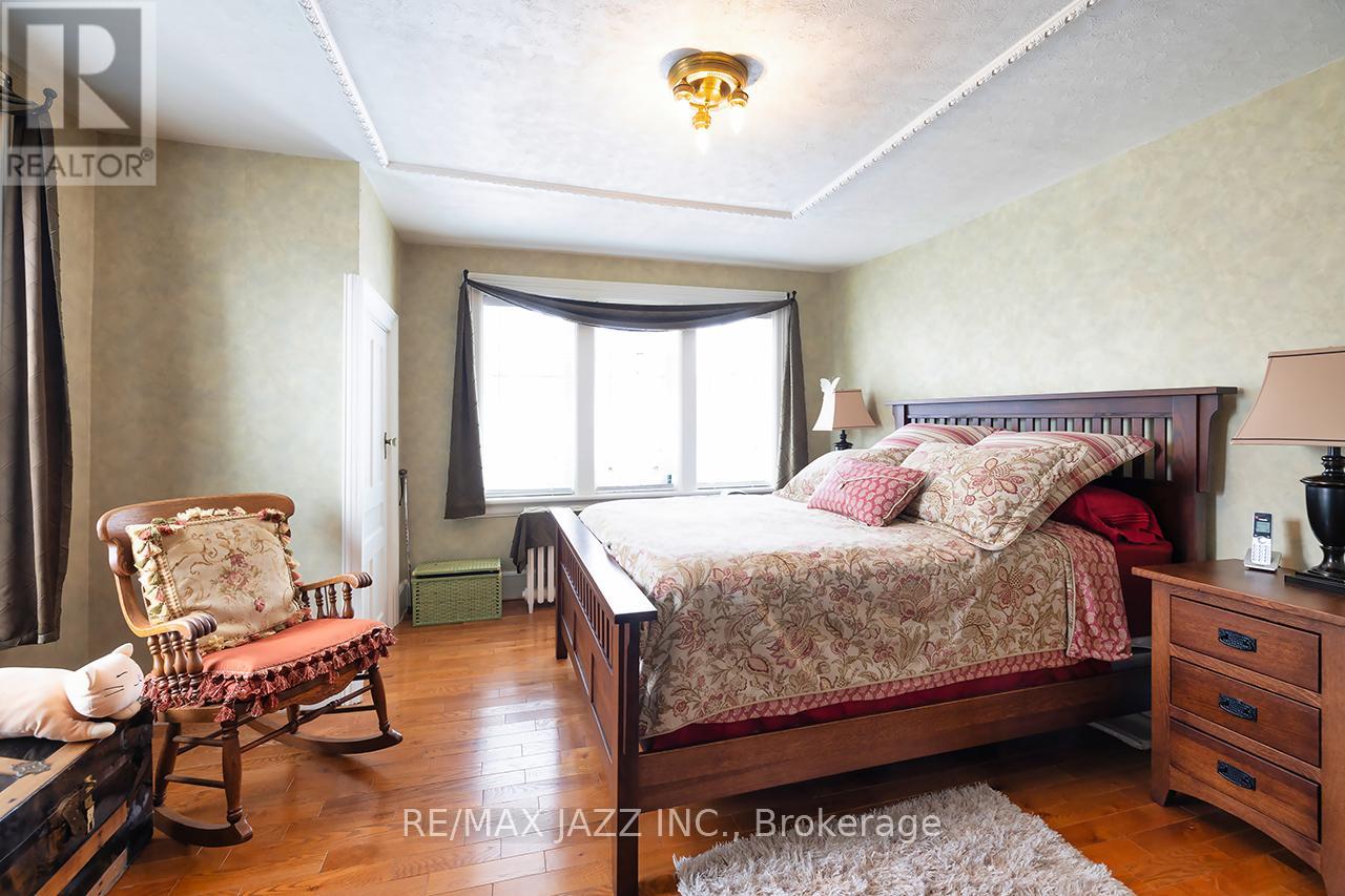 22 Francis Street, Kawartha Lakes (Lindsay), Ontario  K9V 3R6 - Photo 21 - X12771256