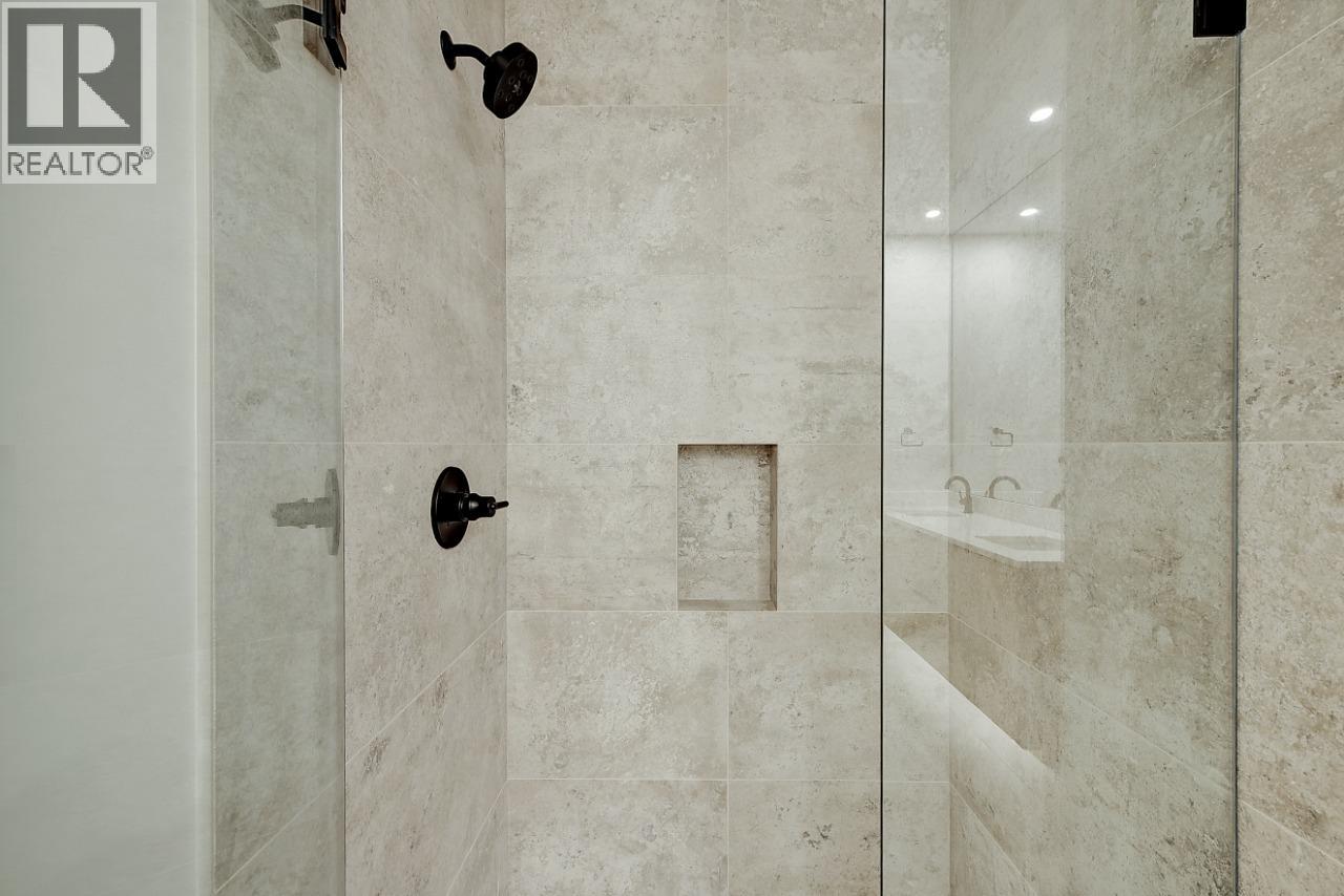 75 Predator Ridge Drive Unit# 205, Vernon, British Columbia  V1H 2H1 - Photo 28 - 10372188