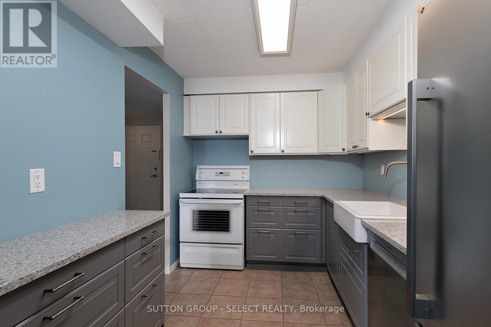 Photo 13 of 29 for 304 - 363 Colborne Street