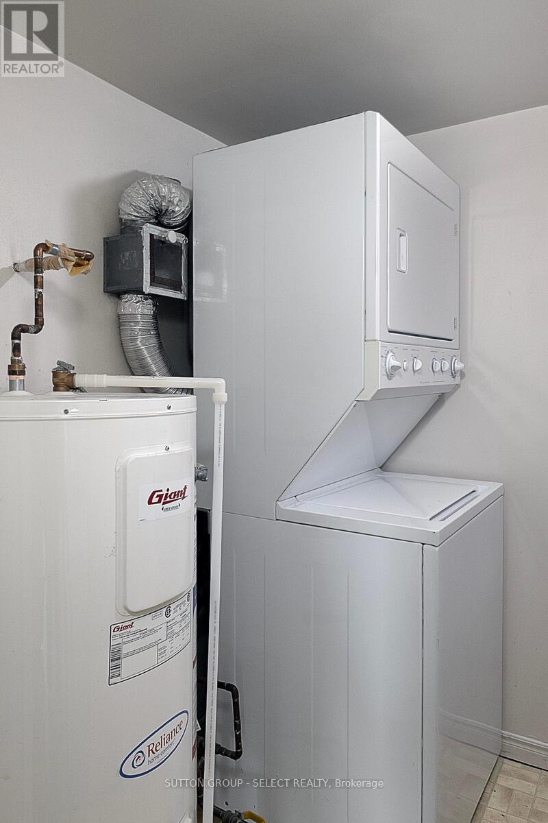 Photo 23 of 29 for 304 - 363 Colborne Street