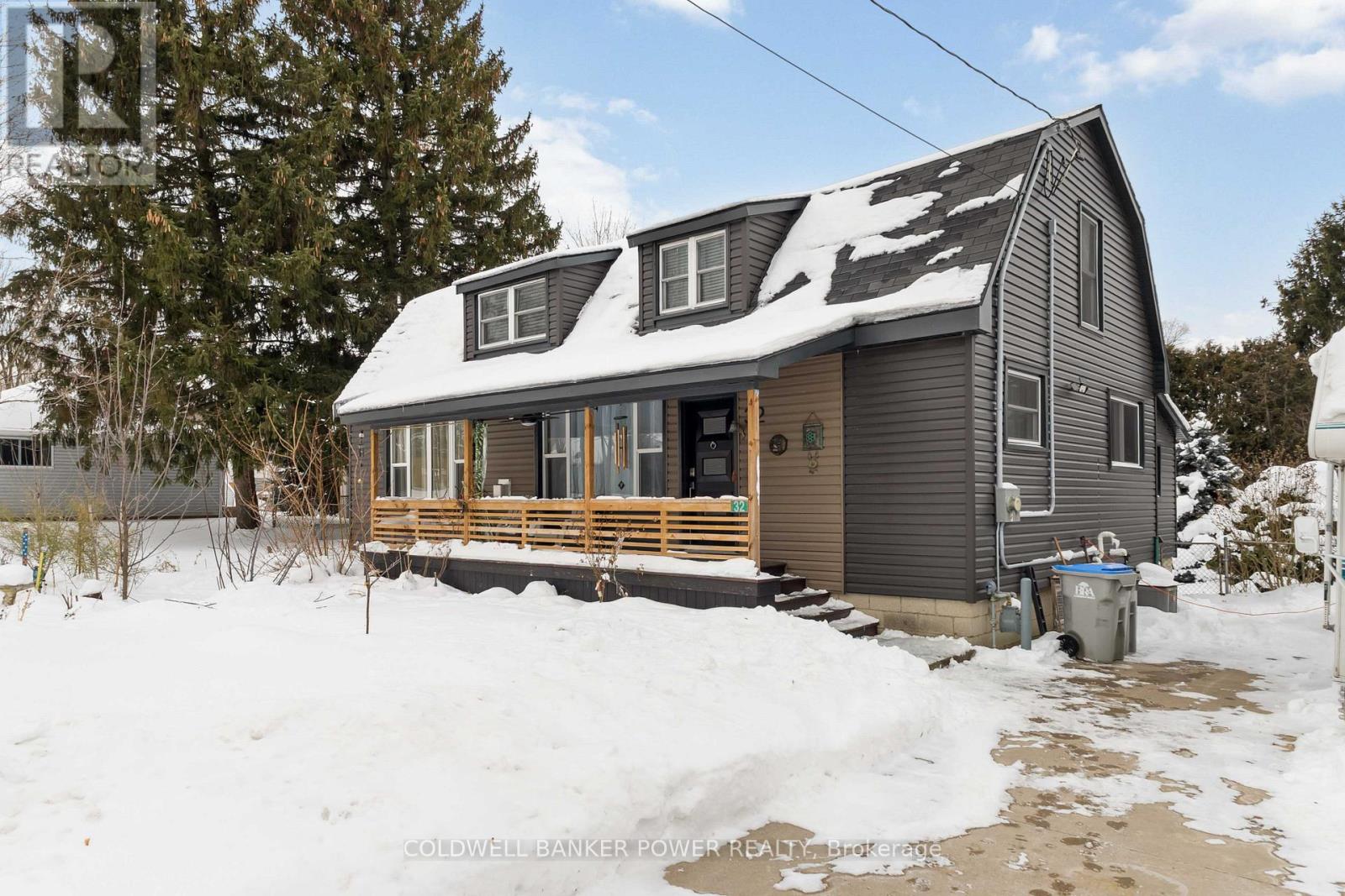 32 Ann Street, Lambton Shores, Ontario  N0M 1B0 - Photo 1 - X12771410