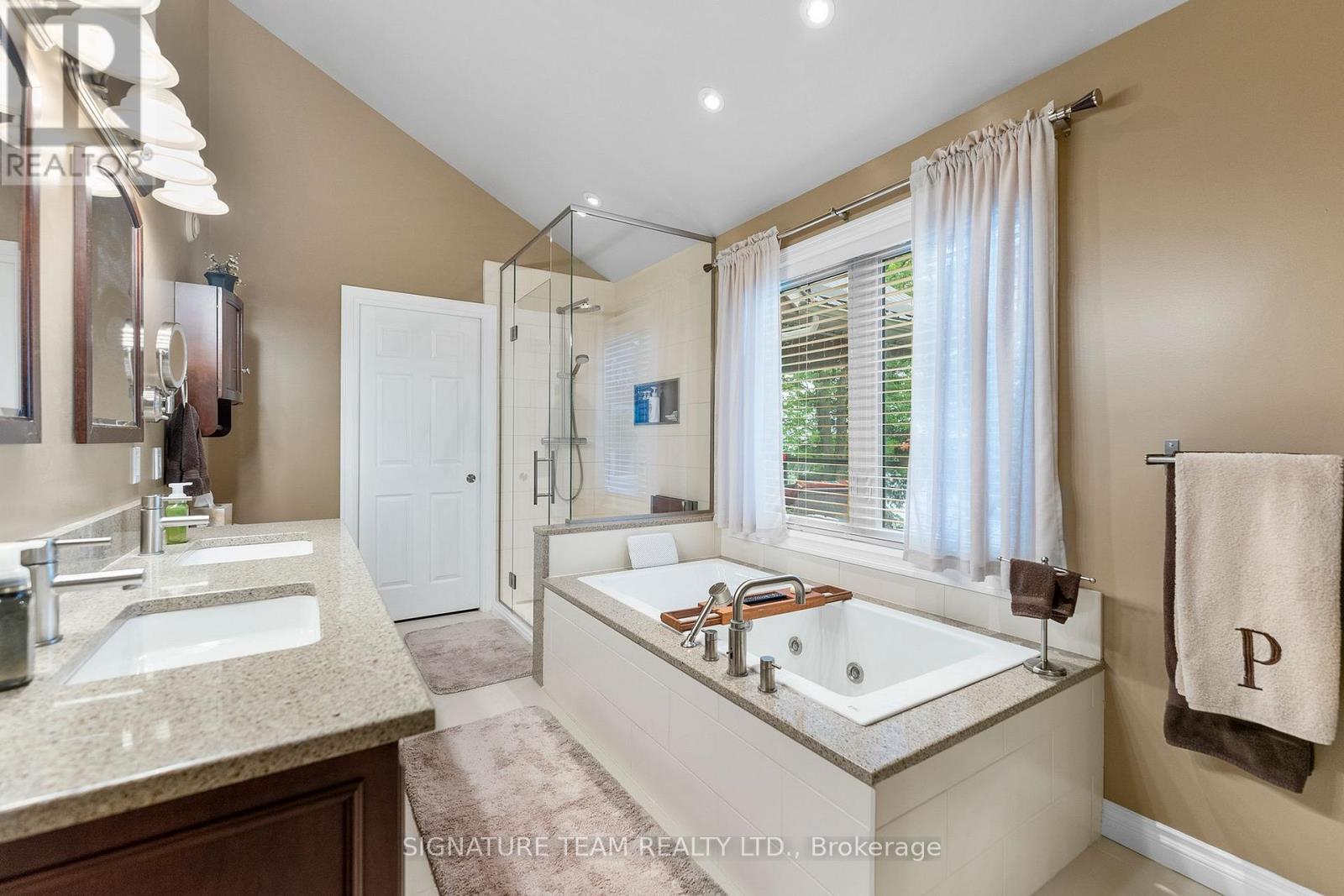 585b Two Mile Trail, Whitewater Region, Ontario  K8A 6W3 - Photo 17 - X12771354