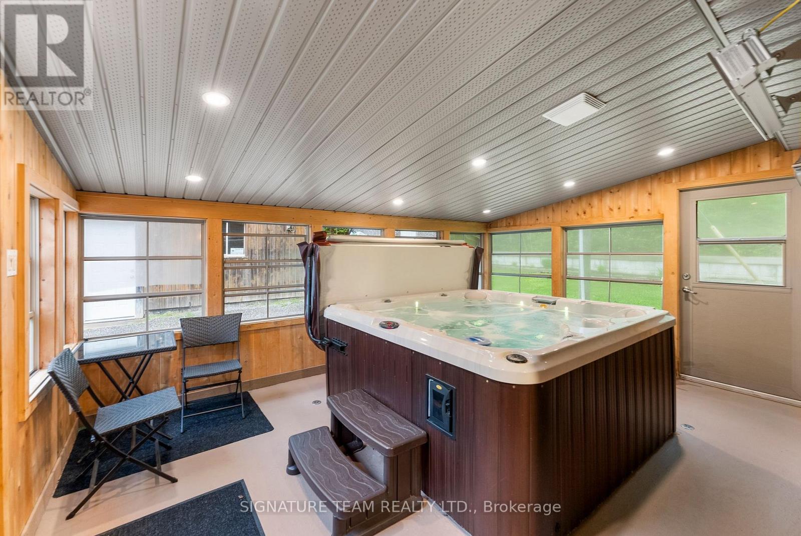 585b Two Mile Trail, Whitewater Region, Ontario  K8A 6W3 - Photo 30 - X12771354