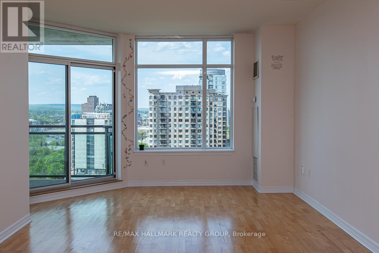 1203 - 570 Laurier Avenue W, Ottawa, Ontario  K1R 1C8 - Photo 4 - X12771248