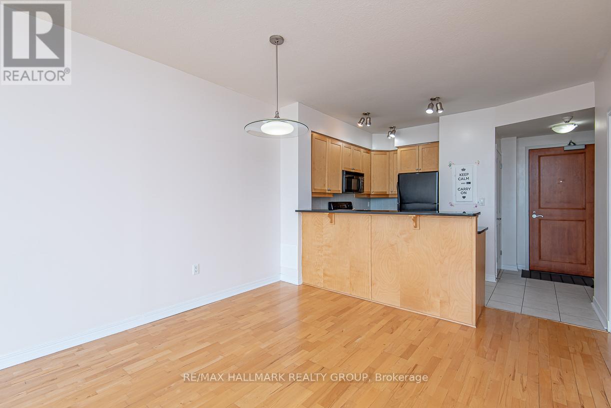 1203 - 570 Laurier Avenue W, Ottawa, Ontario  K1R 1C8 - Photo 8 - X12771248