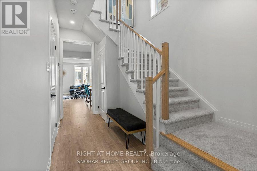 95 Shepherd Drive, Barrie, Ontario  L9J 0K4 - Photo 11 - S12742514