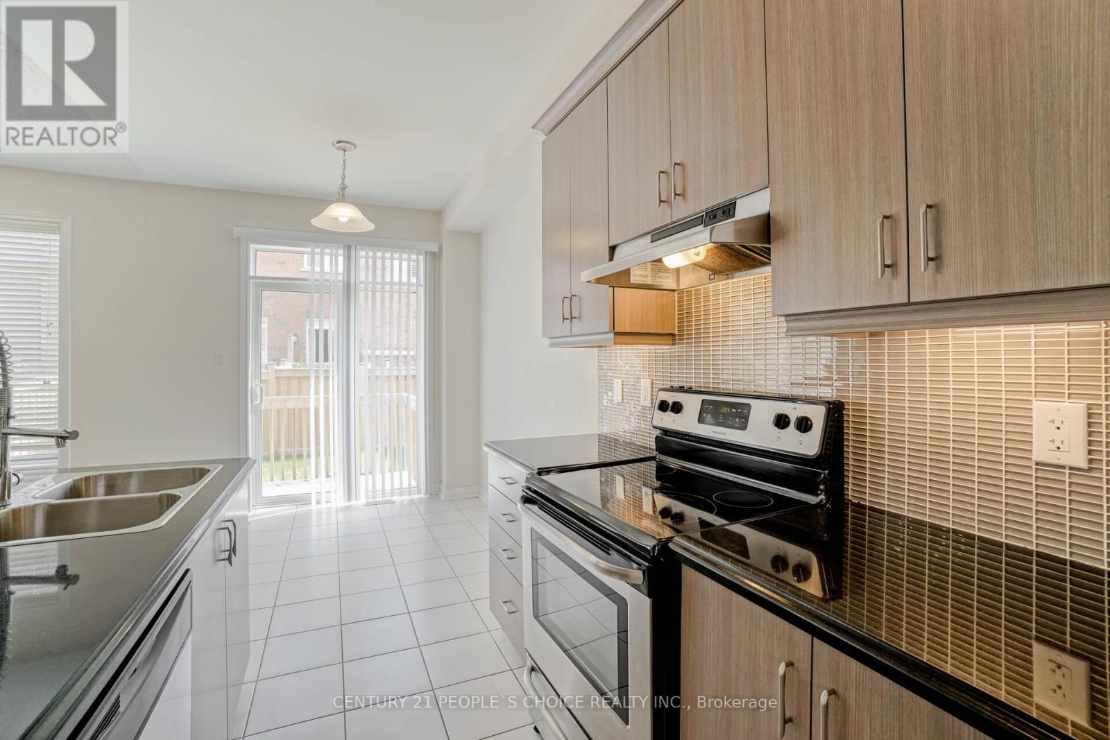 130 Orchardcroft Road, Oakville, Ontario  L6H 7C4 - Photo 12 - W12770050