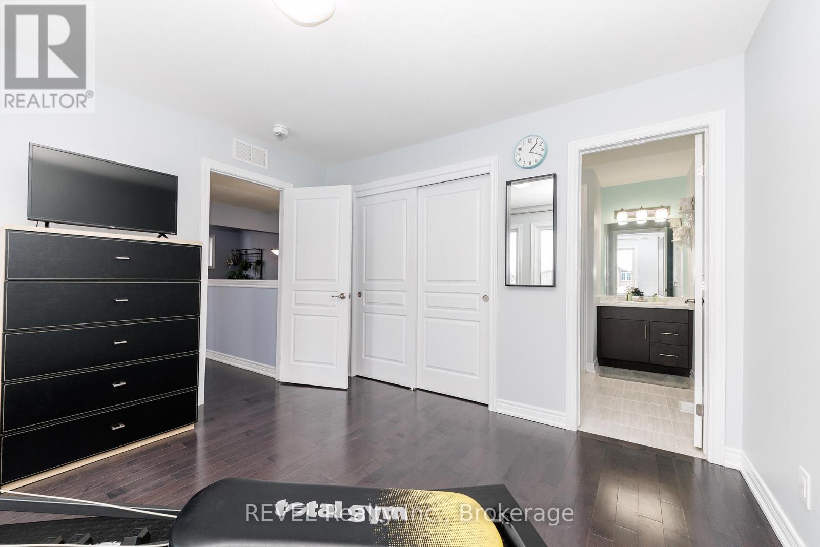 8 Elderberry Road, Thorold (Confederation Heights), Ontario  L2V 0E7 - Photo 39 - X12771370