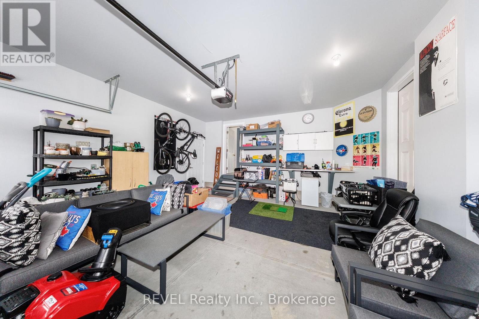 8 Elderberry Road, Thorold (Confederation Heights), Ontario  L2V 0E7 - Photo 44 - X12771370