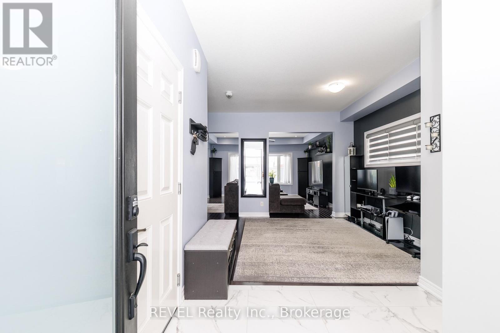 8 Elderberry Road, Thorold (Confederation Heights), Ontario  L2V 0E7 - Photo 7 - X12771370