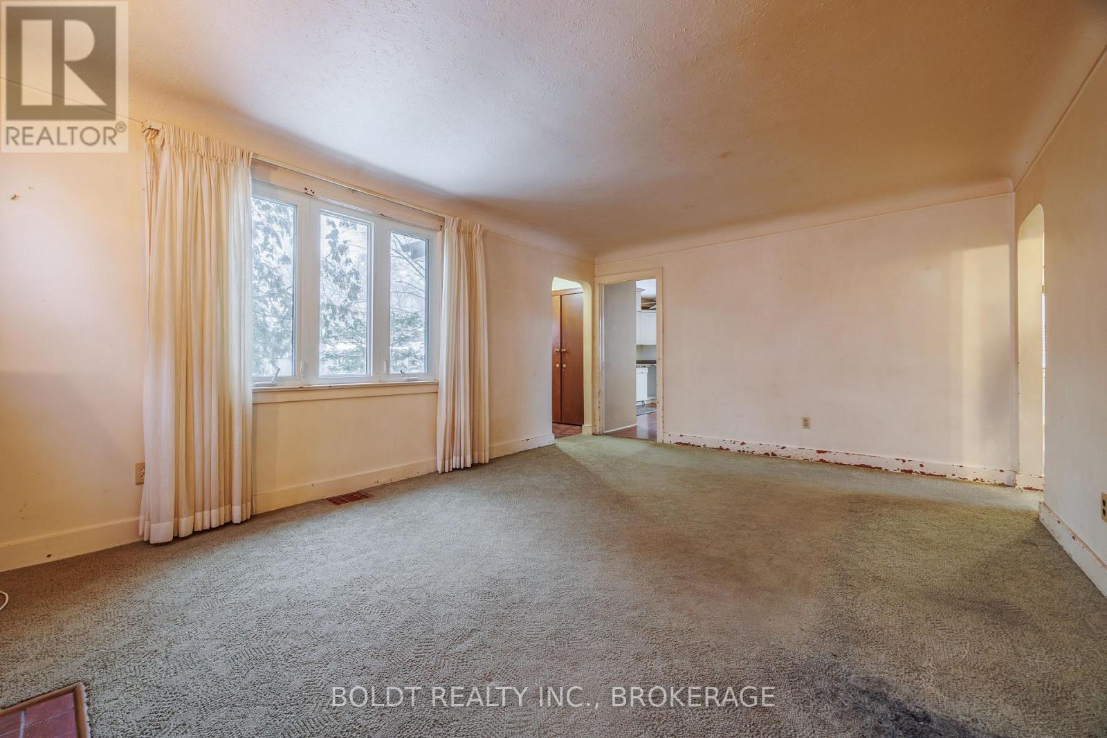 542 Niagara Street, St. Catharines, Ontario  L2M 3P5 - Photo 14 - X12771420