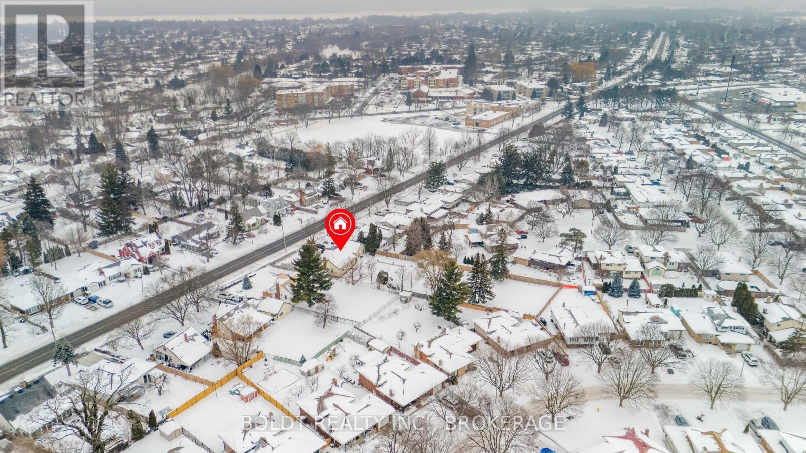 542 Niagara Street, St. Catharines, Ontario  L2M 3P5 - Photo 3 - X12771420