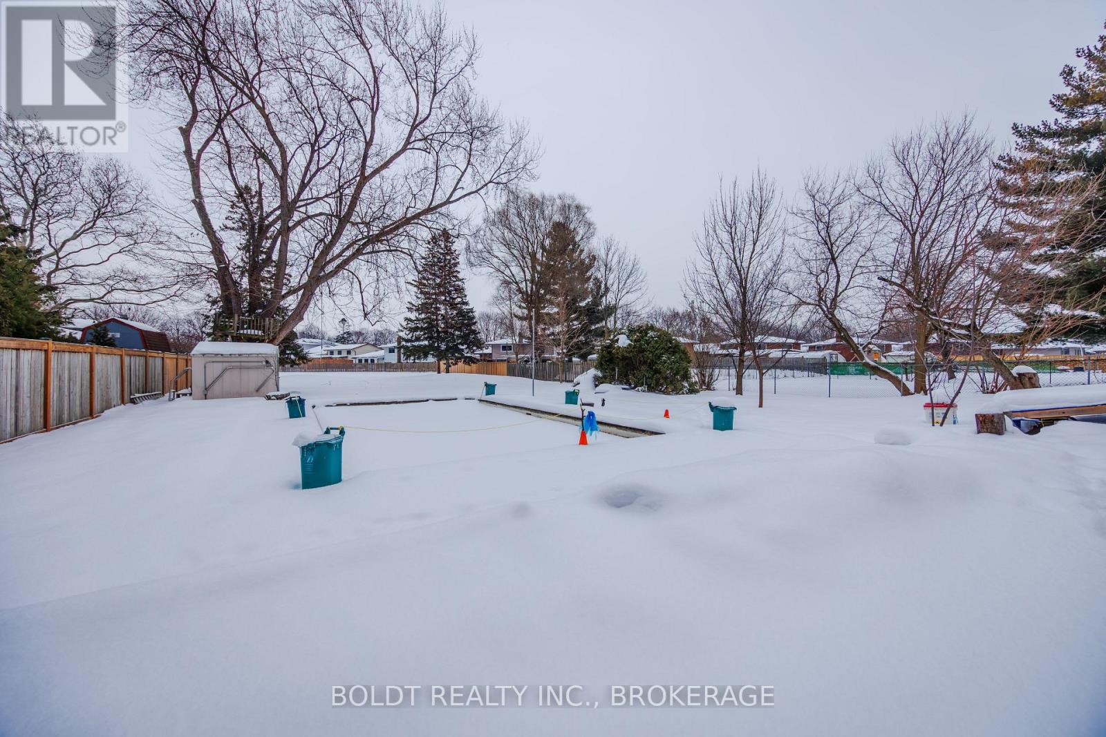 542 Niagara Street, St. Catharines, Ontario  L2M 3P5 - Photo 5 - X12771420