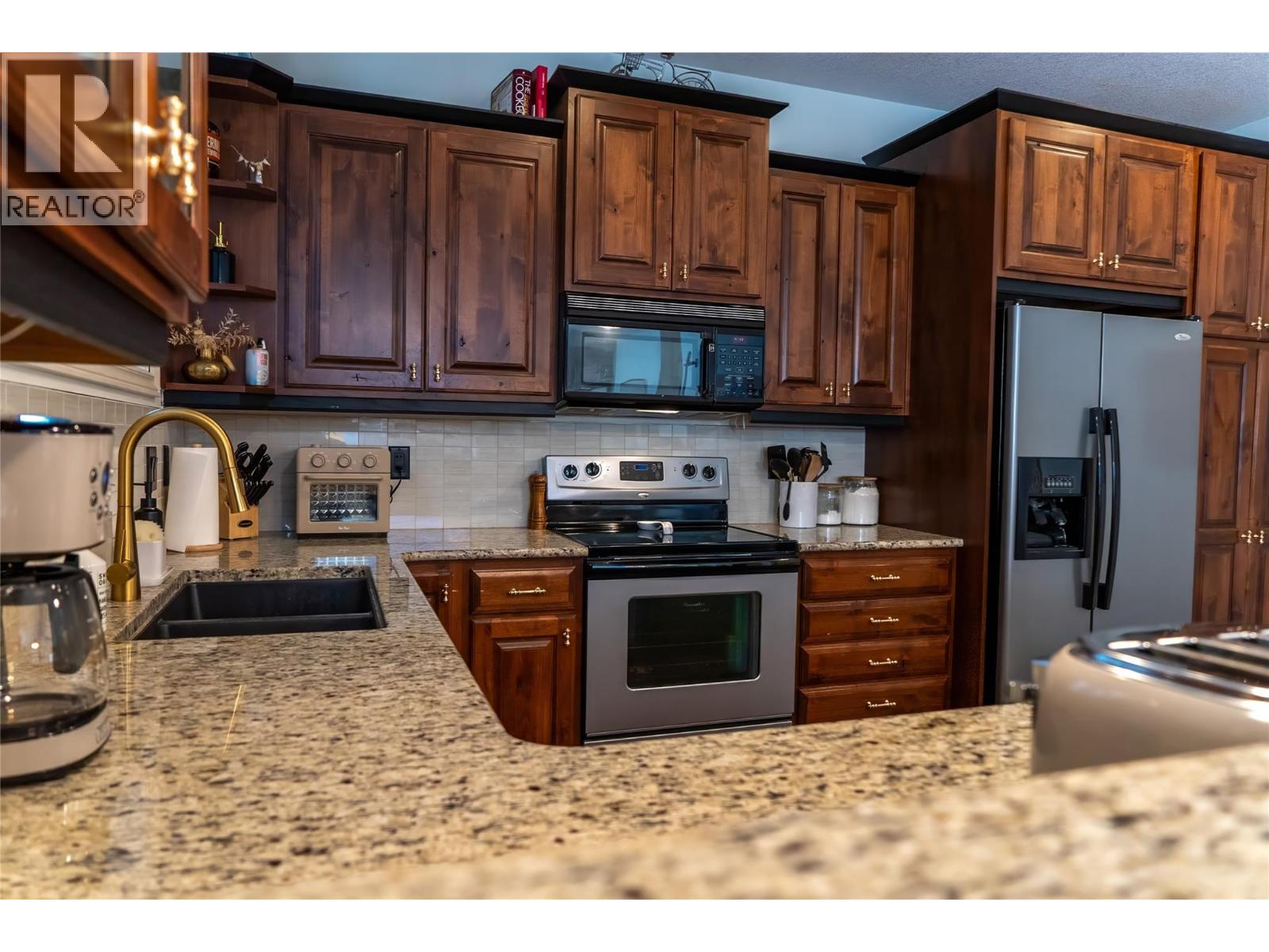 1357 Cypress Drive, Sparwood, British Columbia  V0B 2G2 - Photo 19 - 10374749