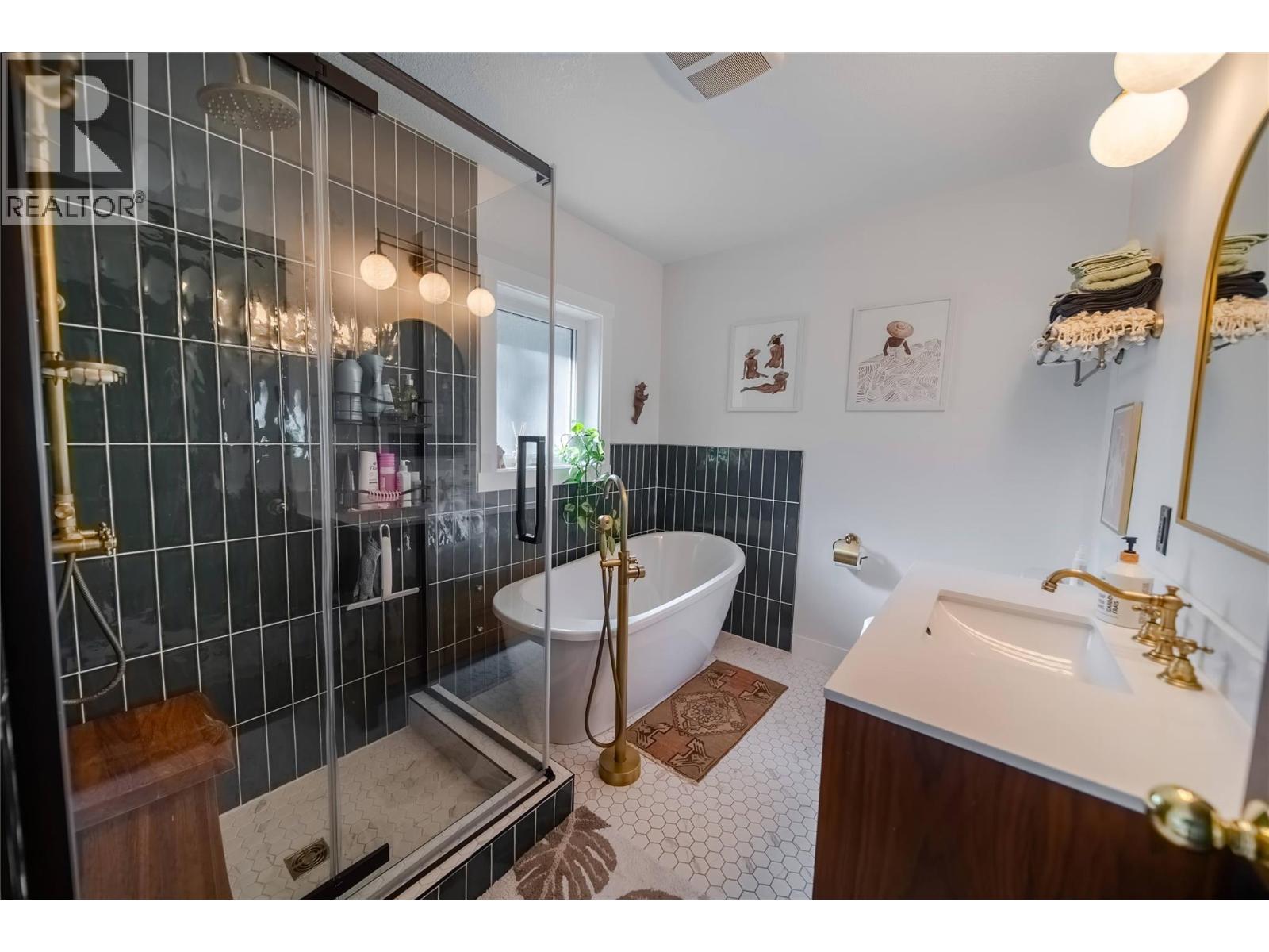 1357 Cypress Drive, Sparwood, British Columbia  V0B 2G2 - Photo 38 - 10374749