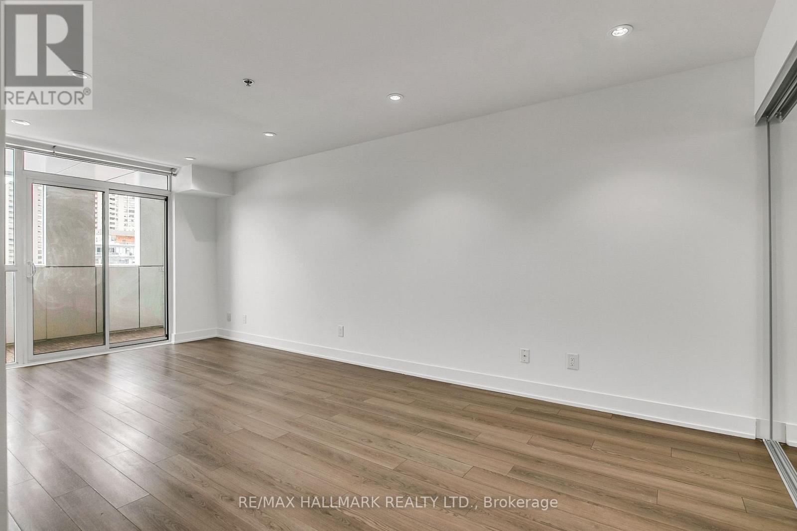 902 - 318 Richmond Street W, Toronto, Ontario  M5V 0B4 - Photo 11 - C12771246