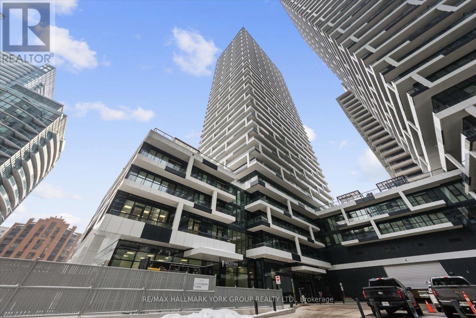 2004 - 65 BROADWAY AVENUE, Toronto, Ontario