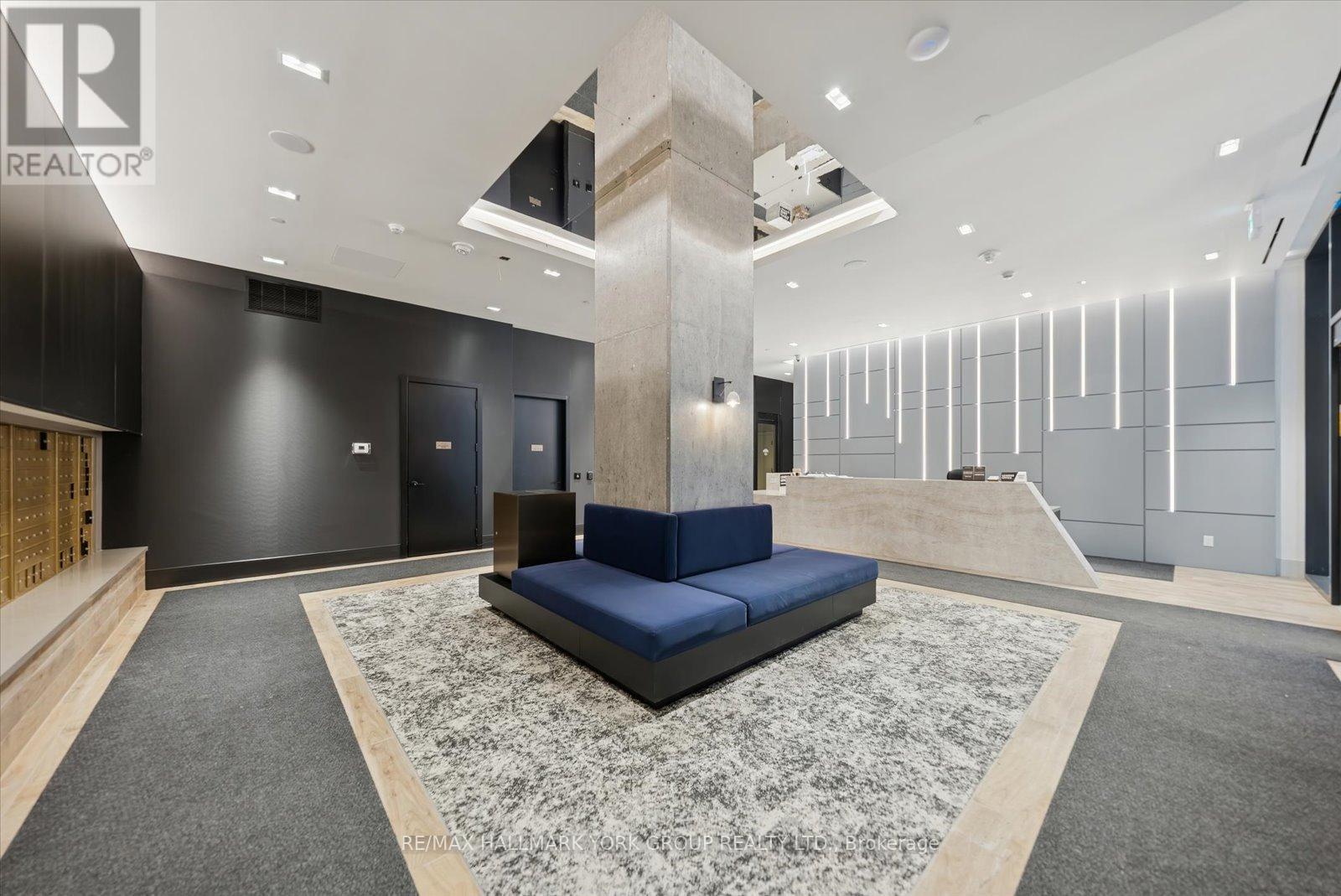 2004 - 65 Broadway Avenue, Toronto, Ontario  M4P 1T9 - Photo 3 - C12771280