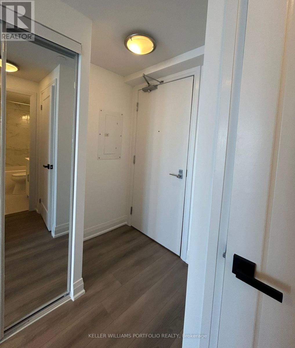 4501 - 251 Jarvis Street, Toronto, Ontario  M5B 0C3 - Photo 9 - C12771320