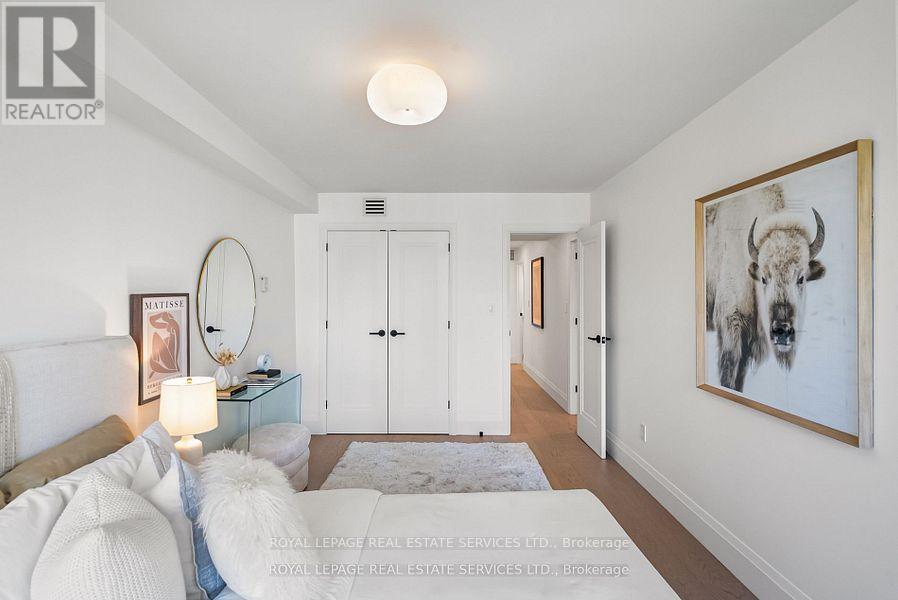 402 - 349 St Clair Avenue W, Toronto, Ontario  M5P 1N3 - Photo 25 - C12771388