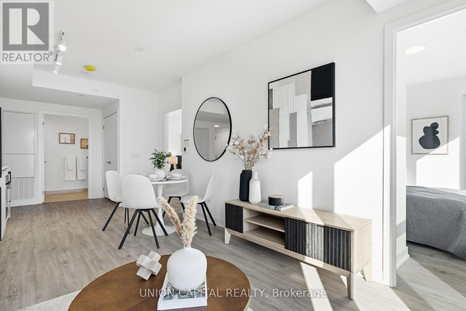 2611 - 252 Church Street, Toronto, Ontario  M5B 0E6 - Photo 9 - C12771390