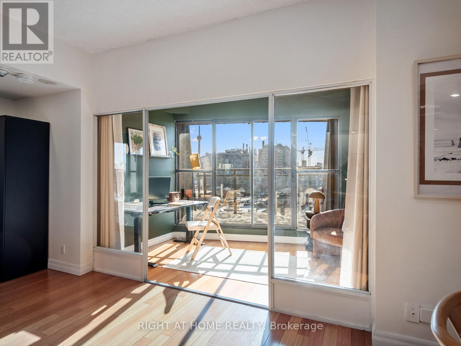 815 - 456 College Street, Toronto, Ontario  M6G 4A3 - Photo 7 - C12771414