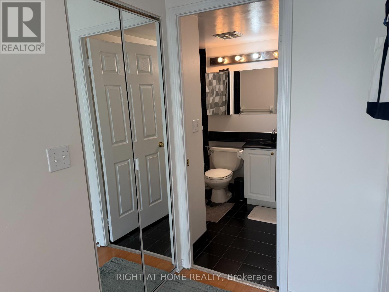 1106 - 8 Pemberton Avenue, Toronto, Ontario  M2M 4K8 - Photo 22 - C12771428