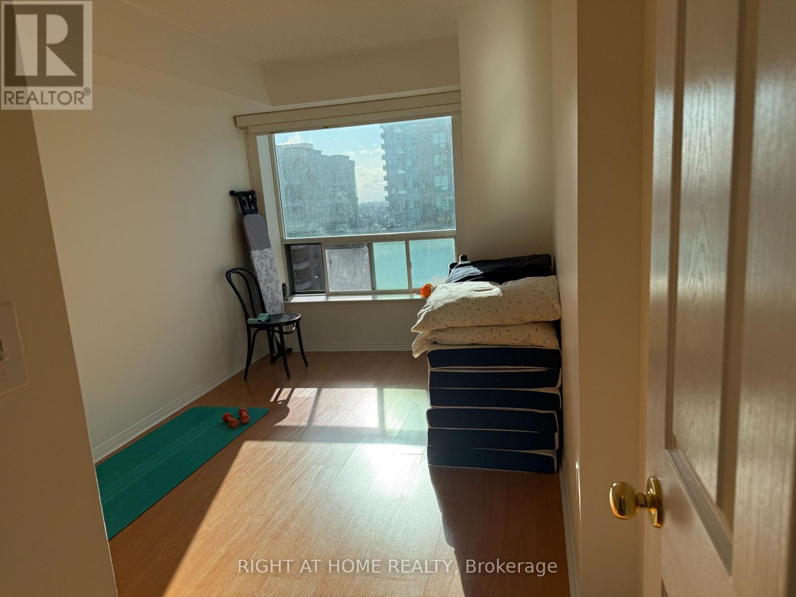 1106 - 8 Pemberton Avenue, Toronto, Ontario  M2M 4K8 - Photo 25 - C12771428