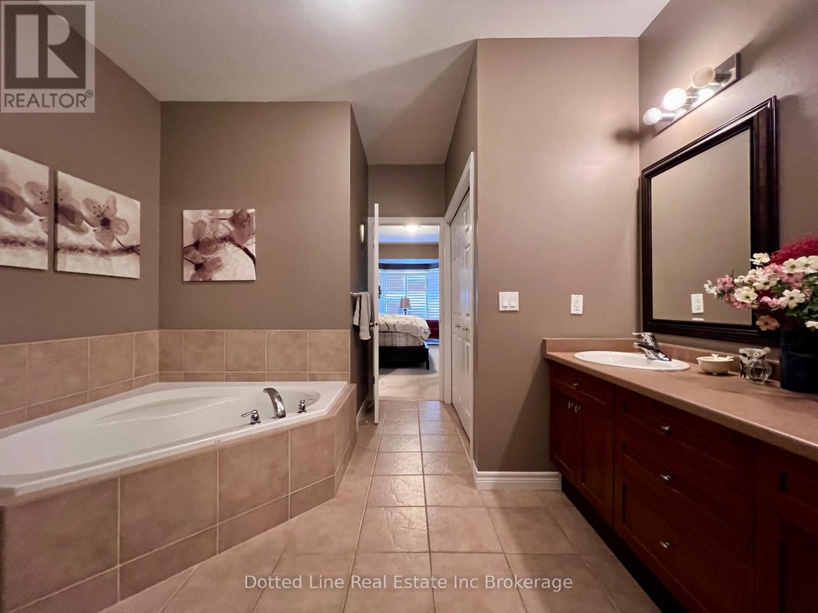 25 - 500 Lakeview Drive, Woodstock, Ontario  N4T 1W4 - Photo 7 - X12771462