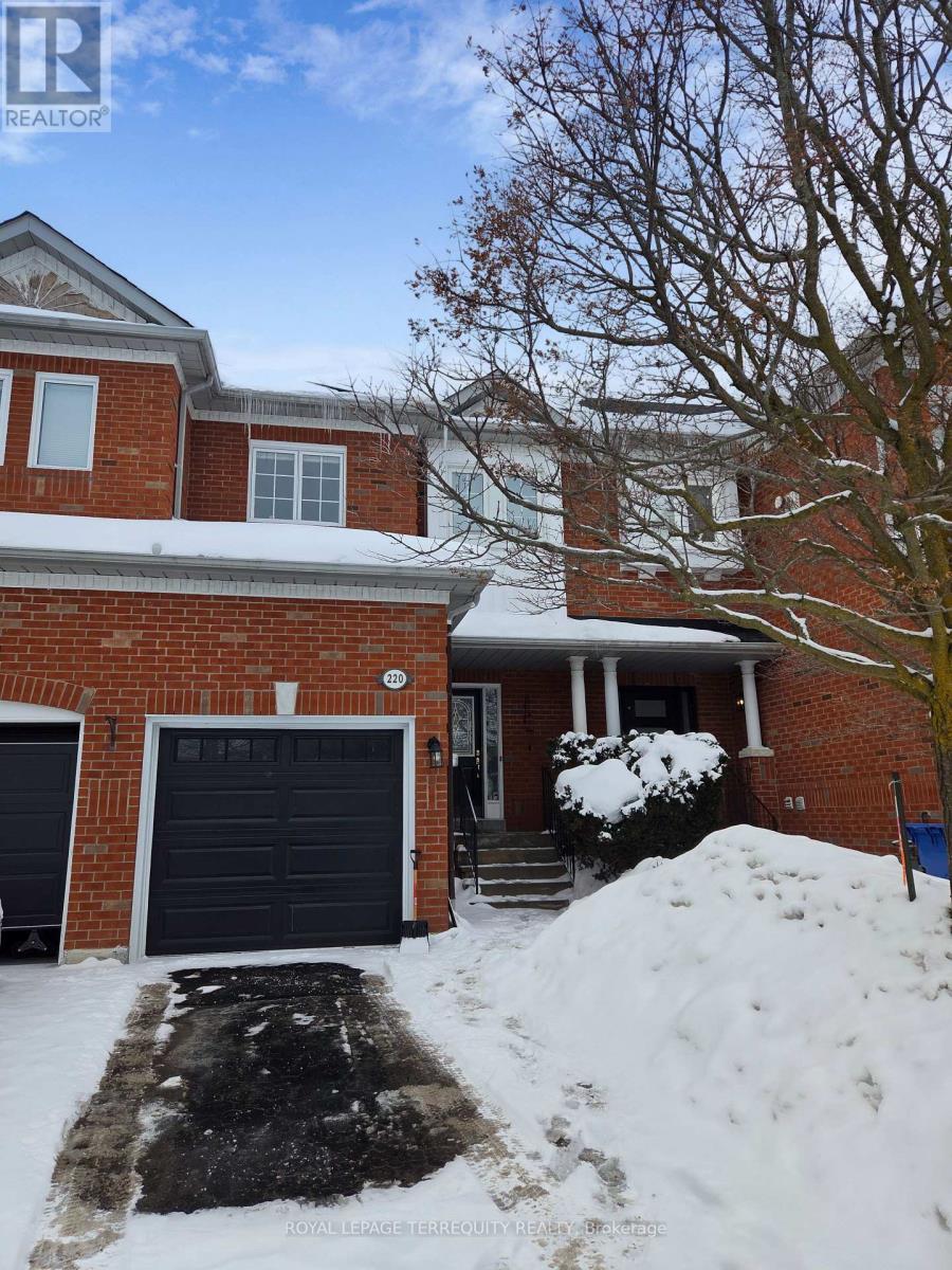 MAIN - 220 DENISE CIRCLE, Newmarket, Ontario